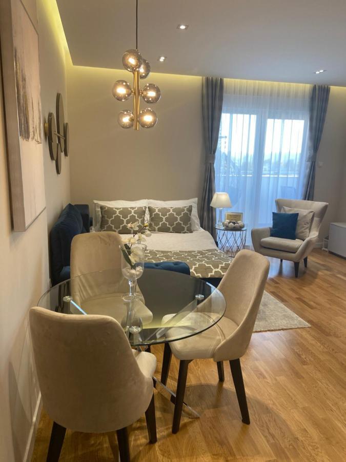 Tiffany Lux Apartment Требинье Экстерьер фото