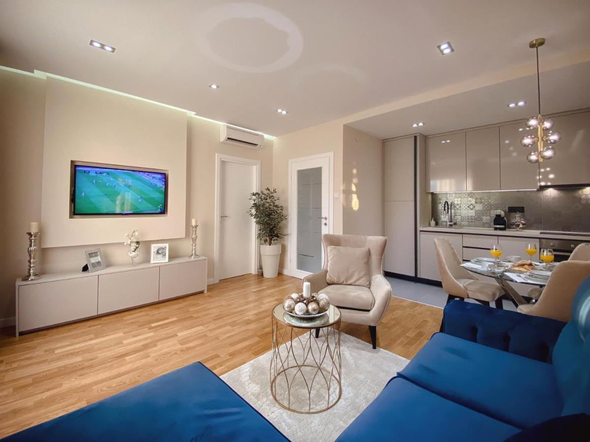 Tiffany Lux Apartment Требинье Экстерьер фото