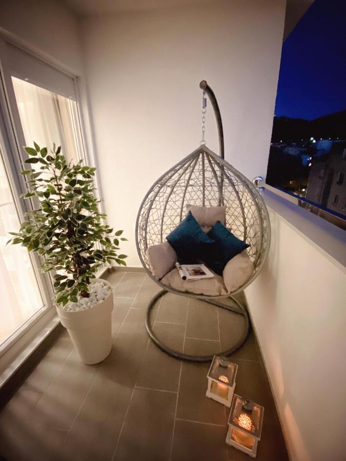 Tiffany Lux Apartment Требинье Экстерьер фото