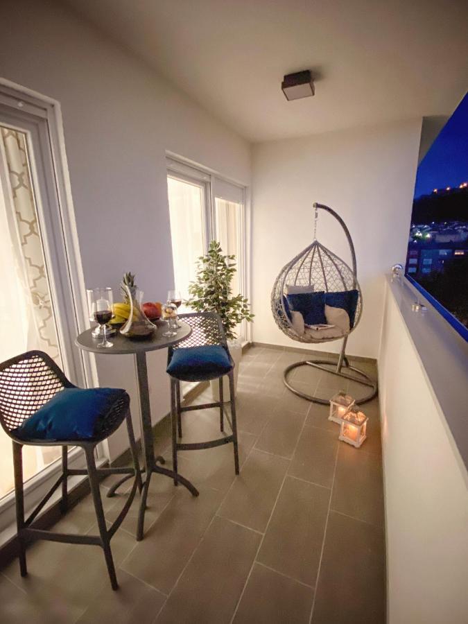 Tiffany Lux Apartment Требинье Экстерьер фото