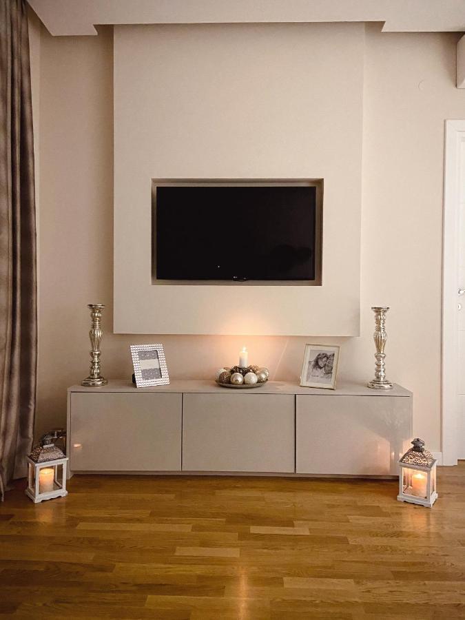 Tiffany Lux Apartment Требинье Экстерьер фото